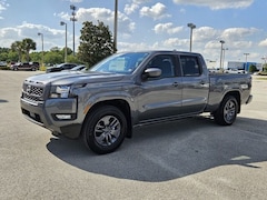 2025 Nissan Frontier SV Crew Cab