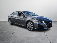 2025 Nissan Altima SL Sedan