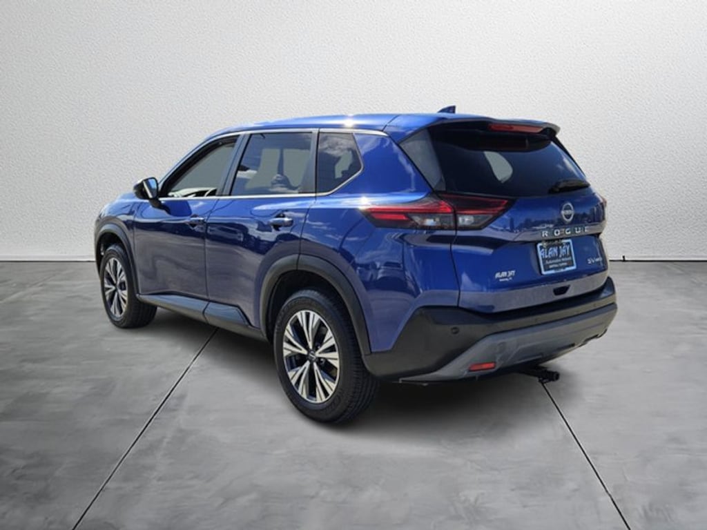 Used 2022 Nissan Rogue SV Sport Utility