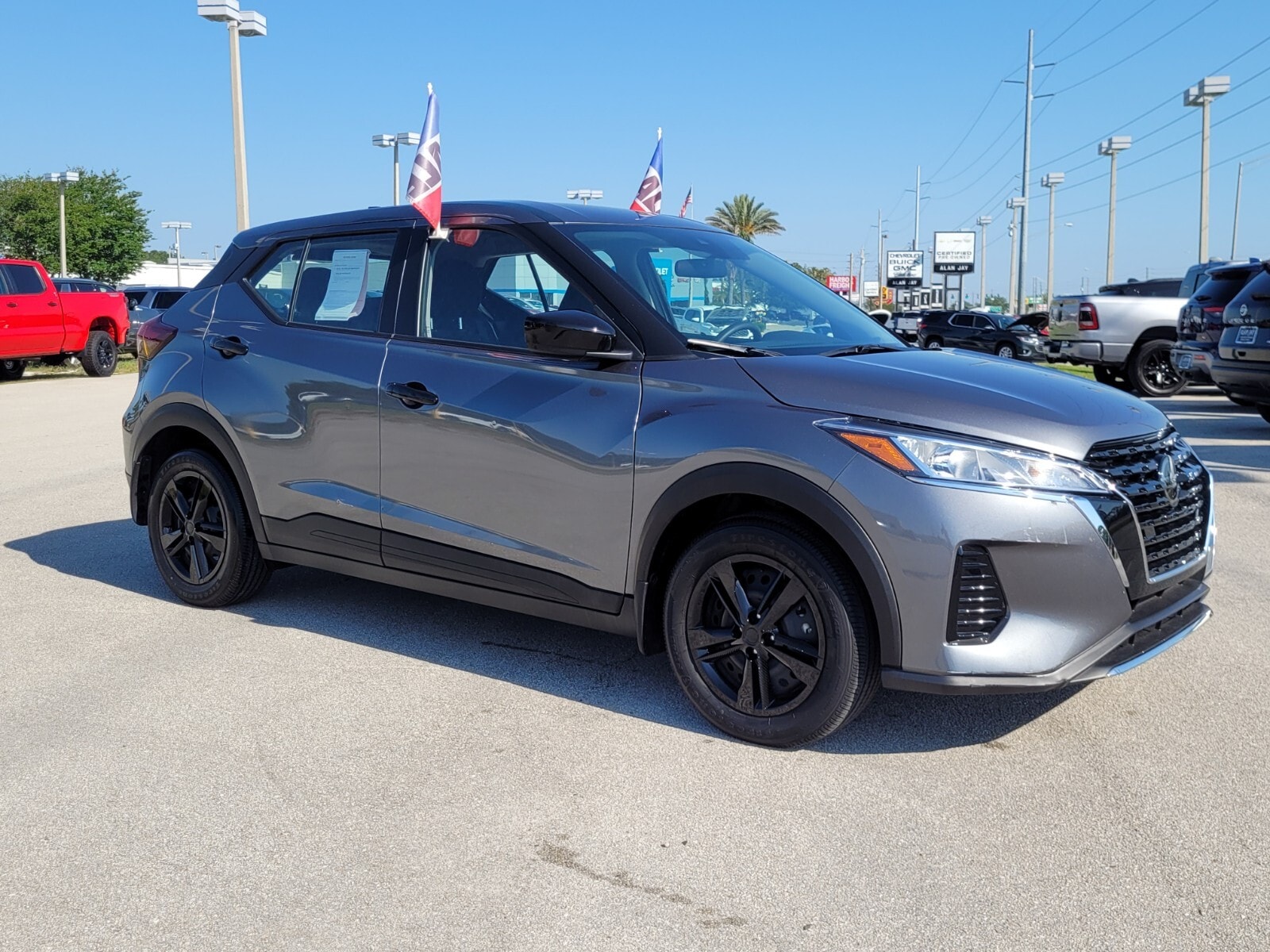 Used 2021 Nissan Kicks S with VIN 3N1CP5BV1ML528365 for sale in Sebring, FL