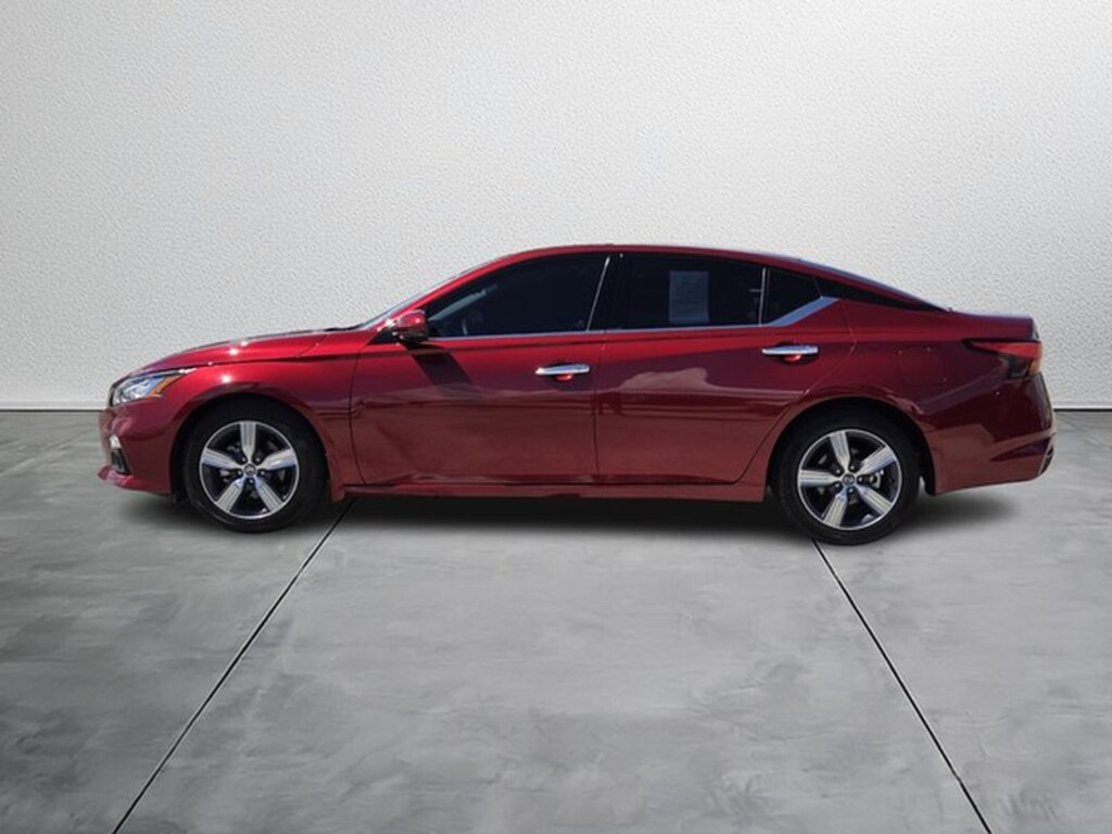 Used 2021 Nissan Altima 2.5 SL Sedan