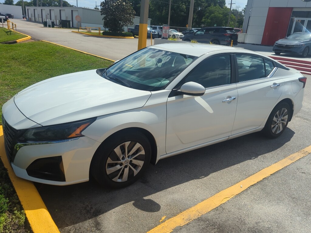Used 2023 Nissan Altima 2.5 S Sedan