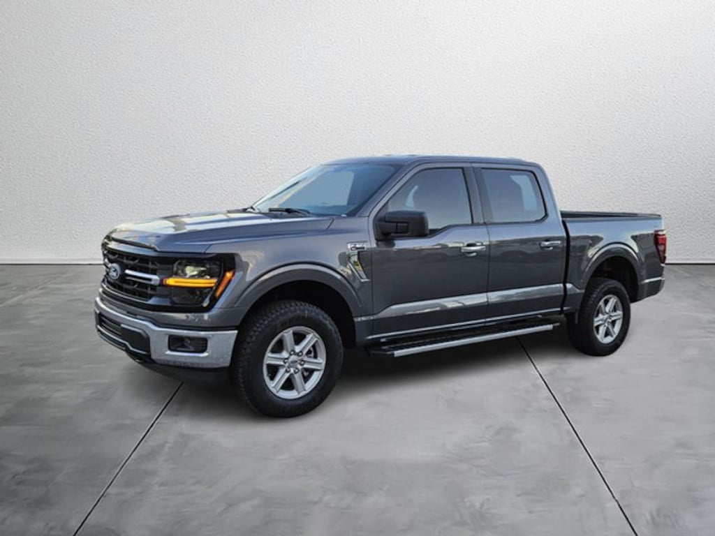New 2025 Ford F-150 XLT Truck SuperCrew Cab