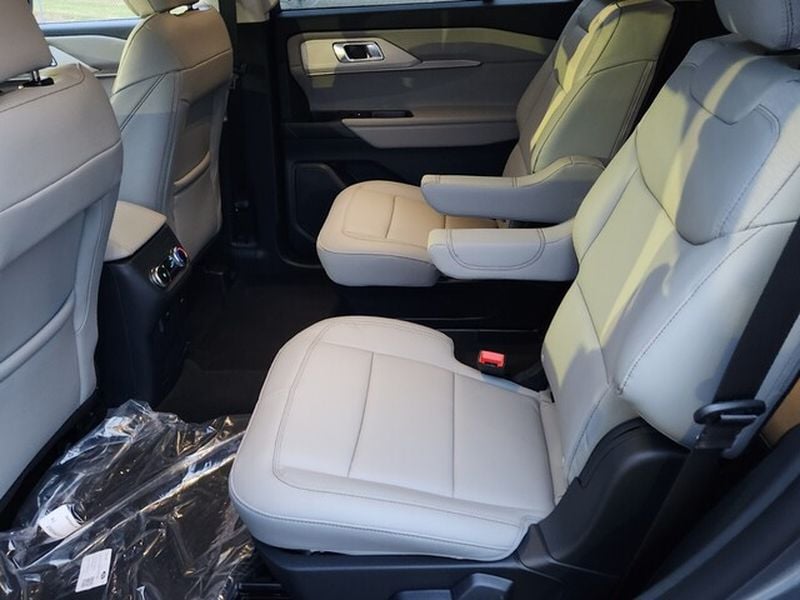 2026 Ford Explorer Active - Photo 9