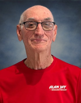 Staff member Gene Davis from ID_8658dc8e29ef