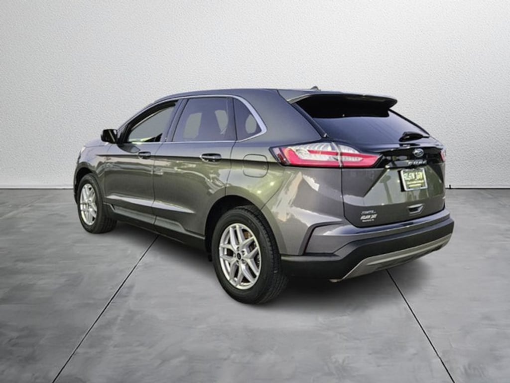 Used 2023 Ford Edge SEL SUV