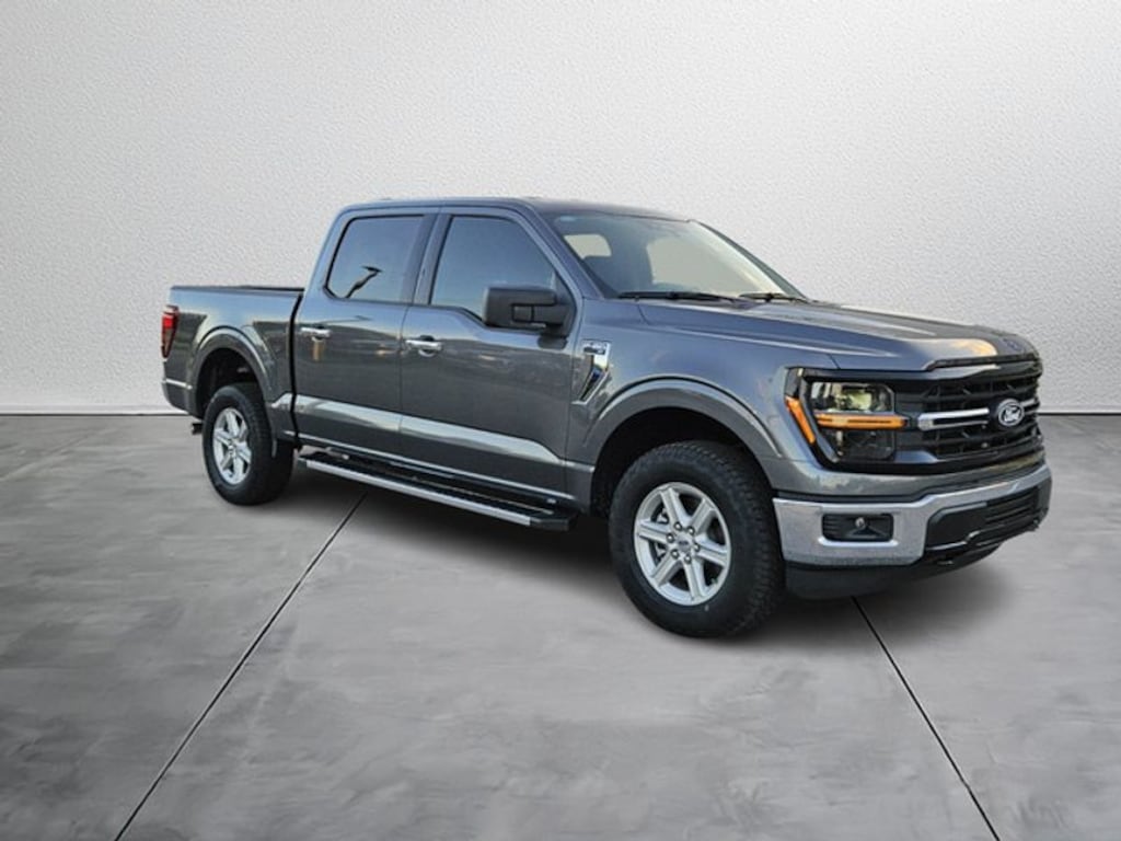 New 2025 Ford F-150 XLT Truck SuperCrew Cab