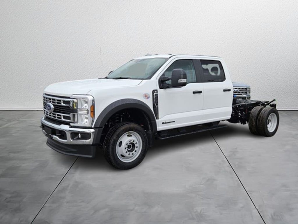 New 2025 Ford F-450 Chassis XL Truck Crew Cab