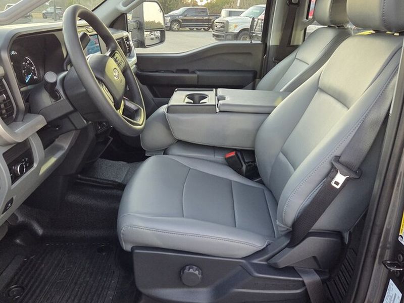 2026 Ford F-250 Super Duty XL - Photo 8