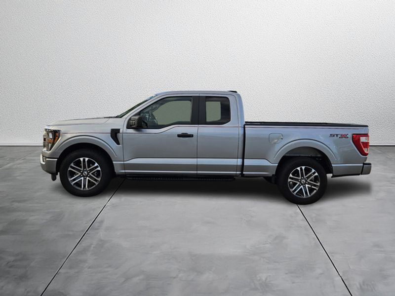 2023 Ford F-150 XL photo 3