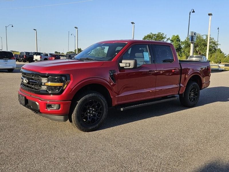 2025 Ford F-150 XLT's photo
