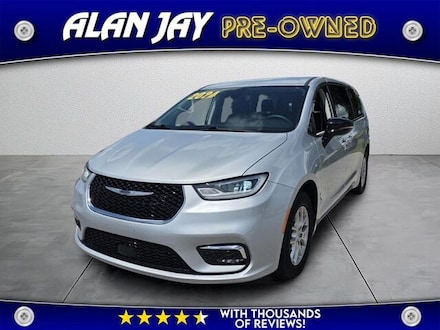 2024 Chrysler Pacifica Touring L Van Passenger Van