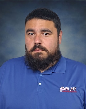 Staff member Salvador G. from ID_cde9fe7efdc4