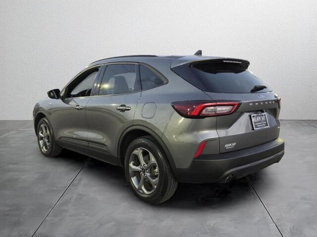 Used 2025 Ford Escape ST-Line Select SUV