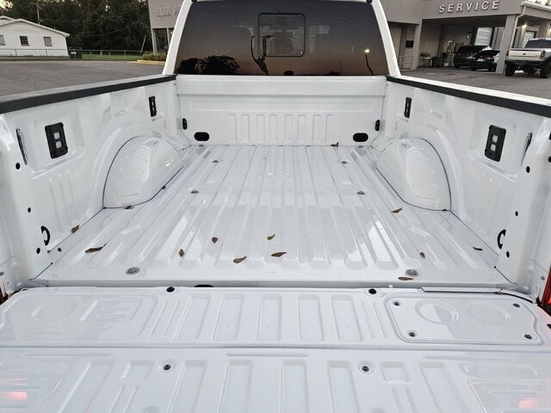 2026 Ford F-350 Super Duty Platinum - Photo 12