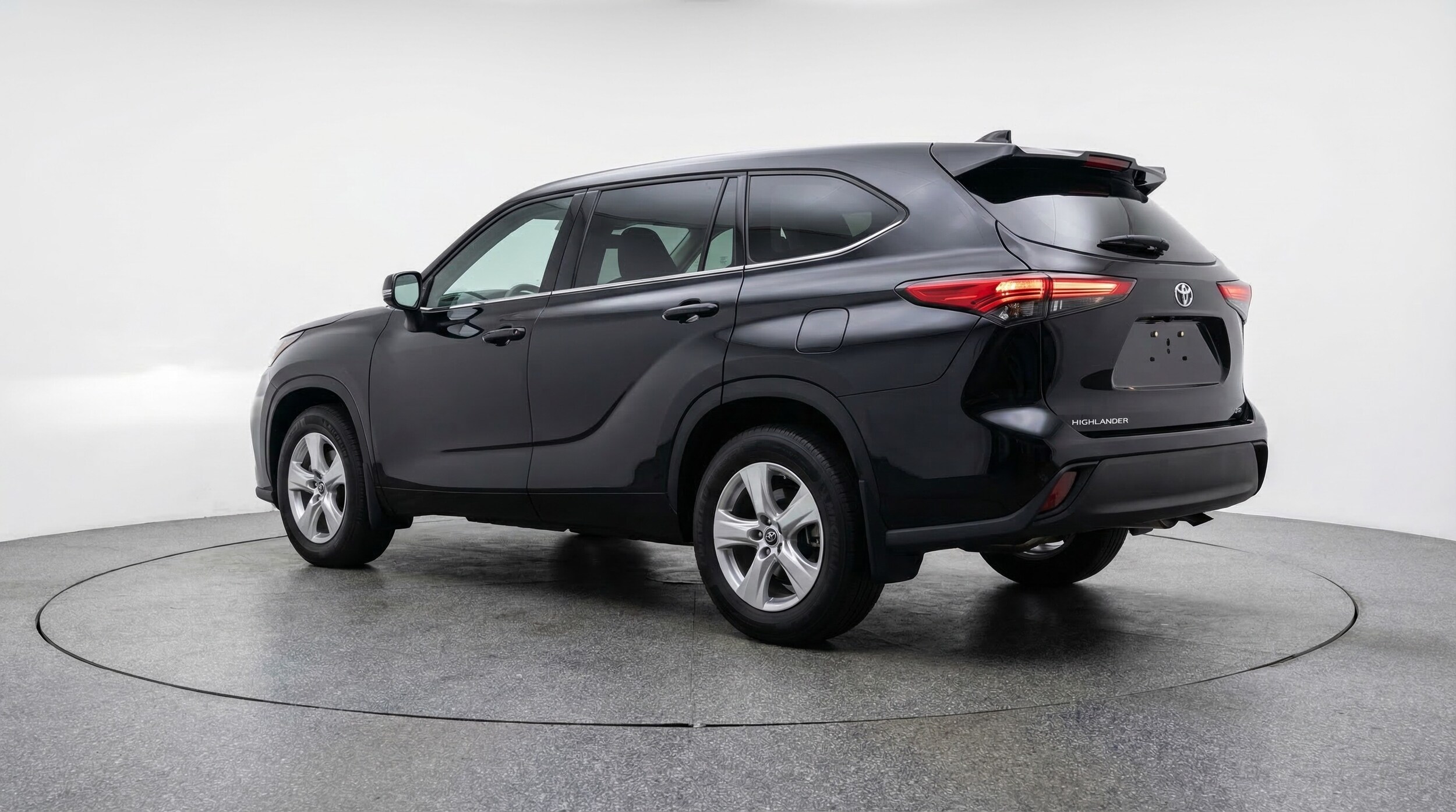 Thumbnail: 2025 Toyota Highlander - 5