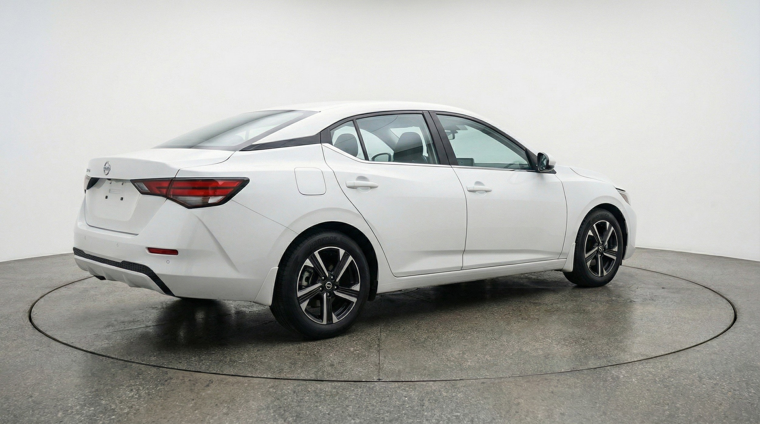 Thumbnail: 2025 Nissan Sentra - 9