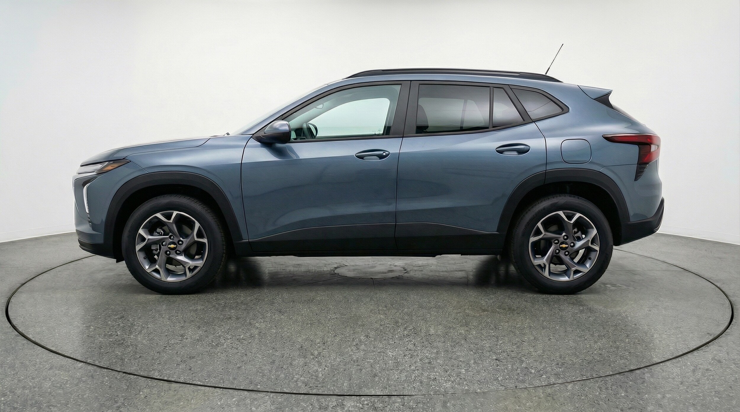 Thumbnail: 2025 Chevrolet Trax - 4