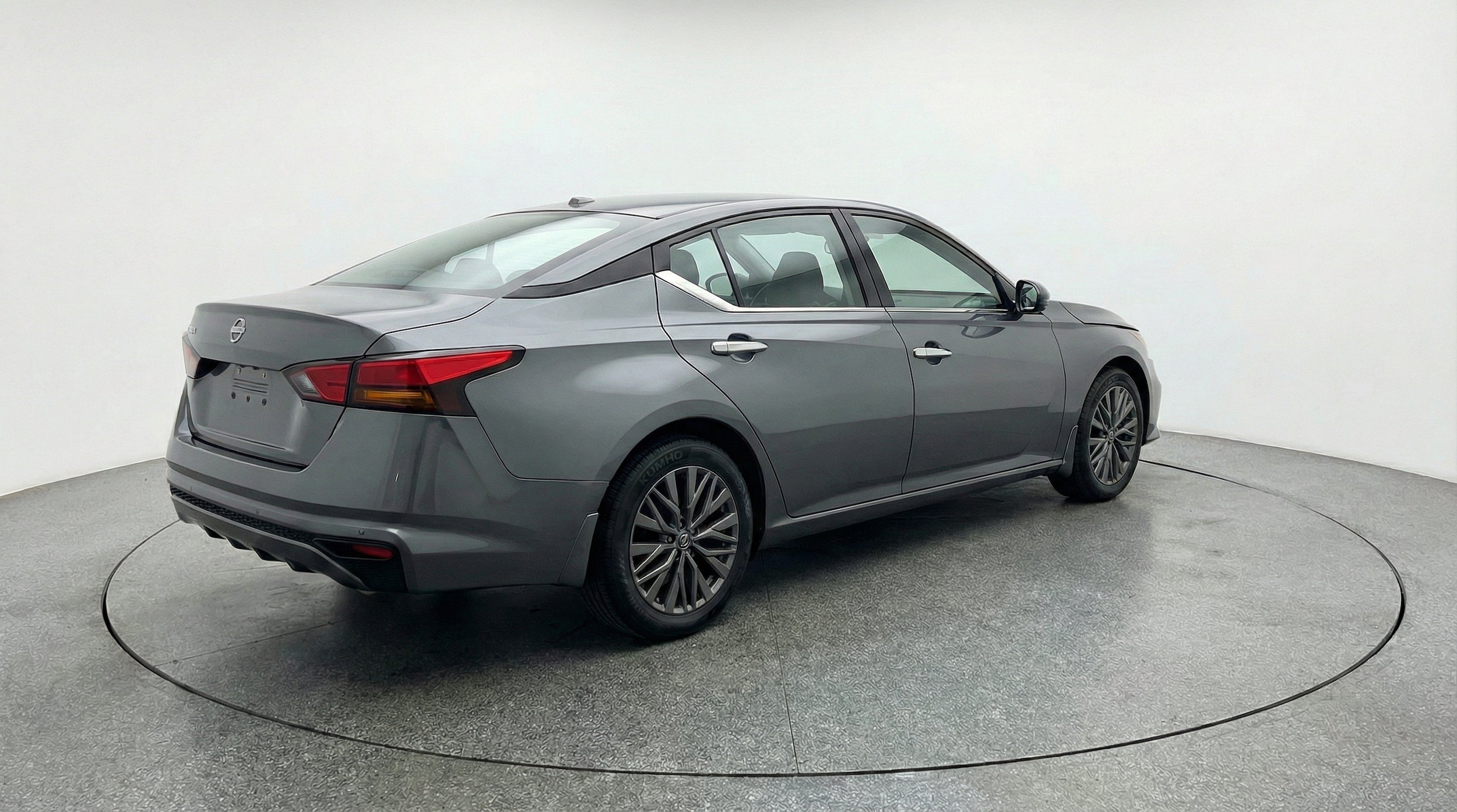 Thumbnail: 2025 Nissan Altima - 9