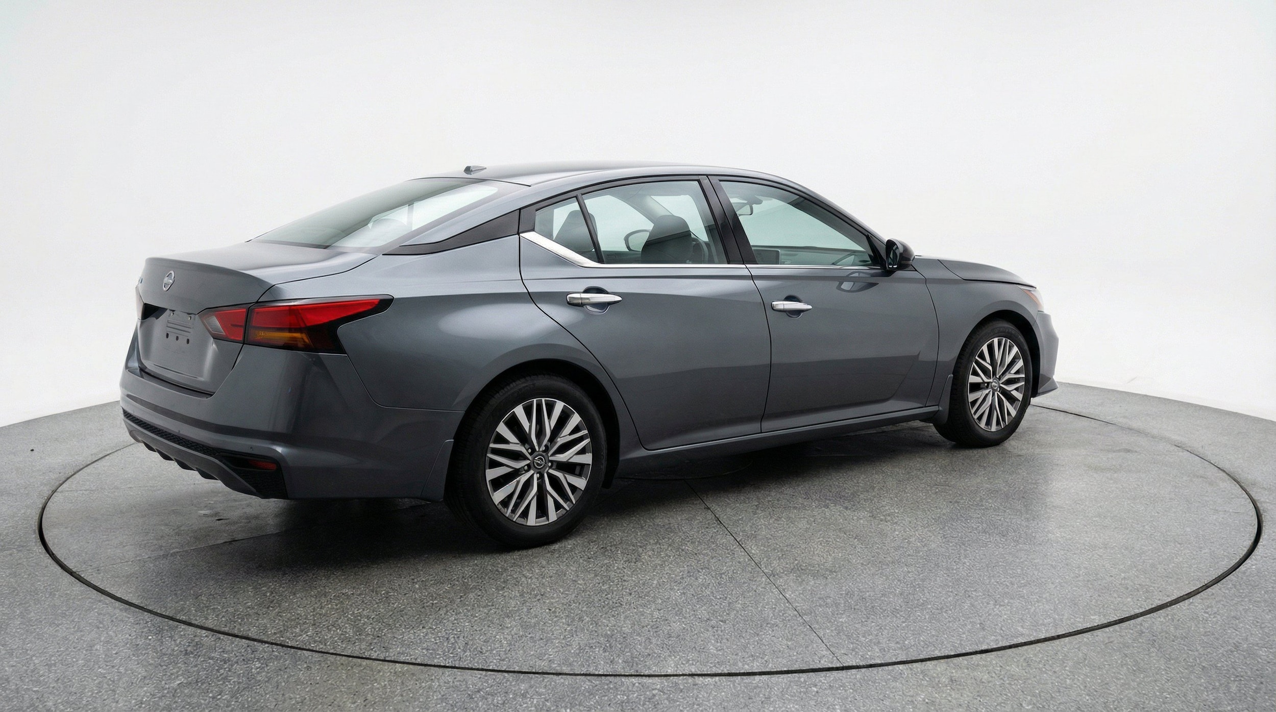 Thumbnail: 2025 Nissan Altima - 9