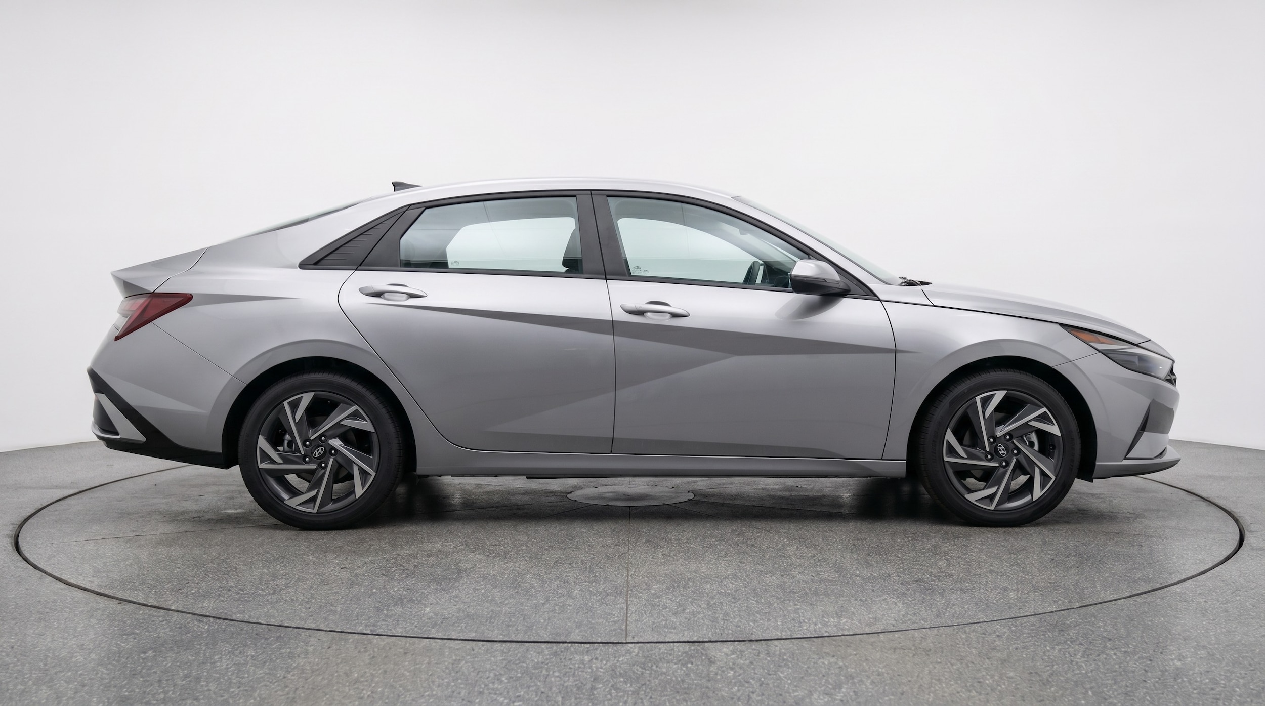 Thumbnail: 2025 Hyundai Elantra - 8