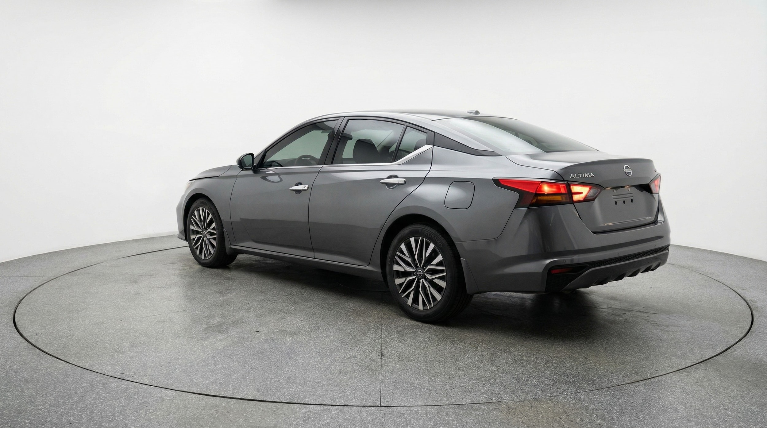 Thumbnail: 2025 Nissan Altima - 5