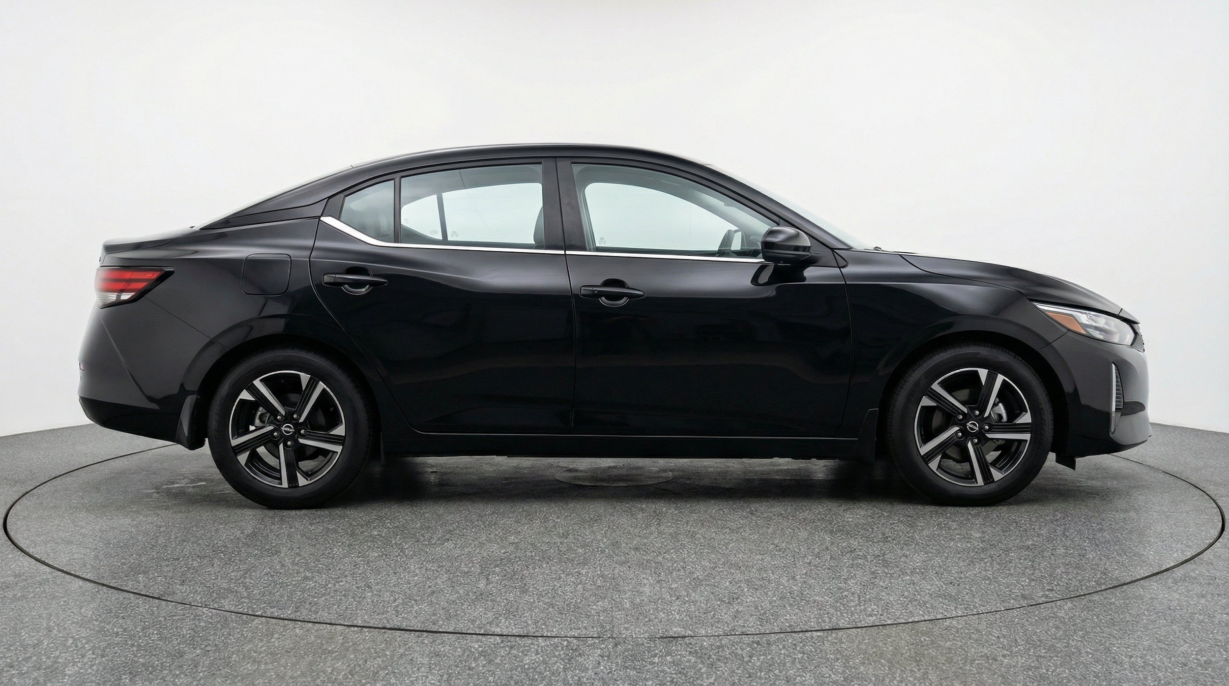 Thumbnail: 2025 Nissan Sentra - 10