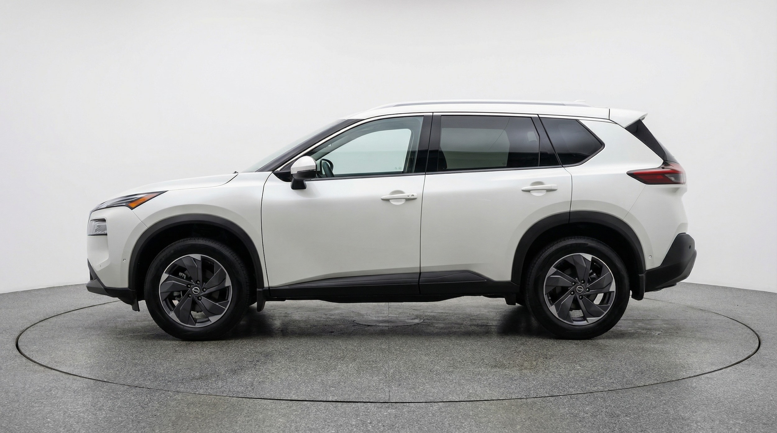 Thumbnail: 2025 Nissan Rogue - 4