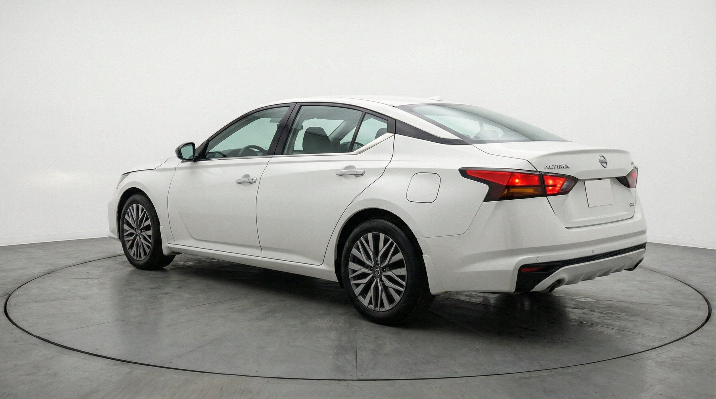 Thumbnail: 2025 Nissan Altima - 6