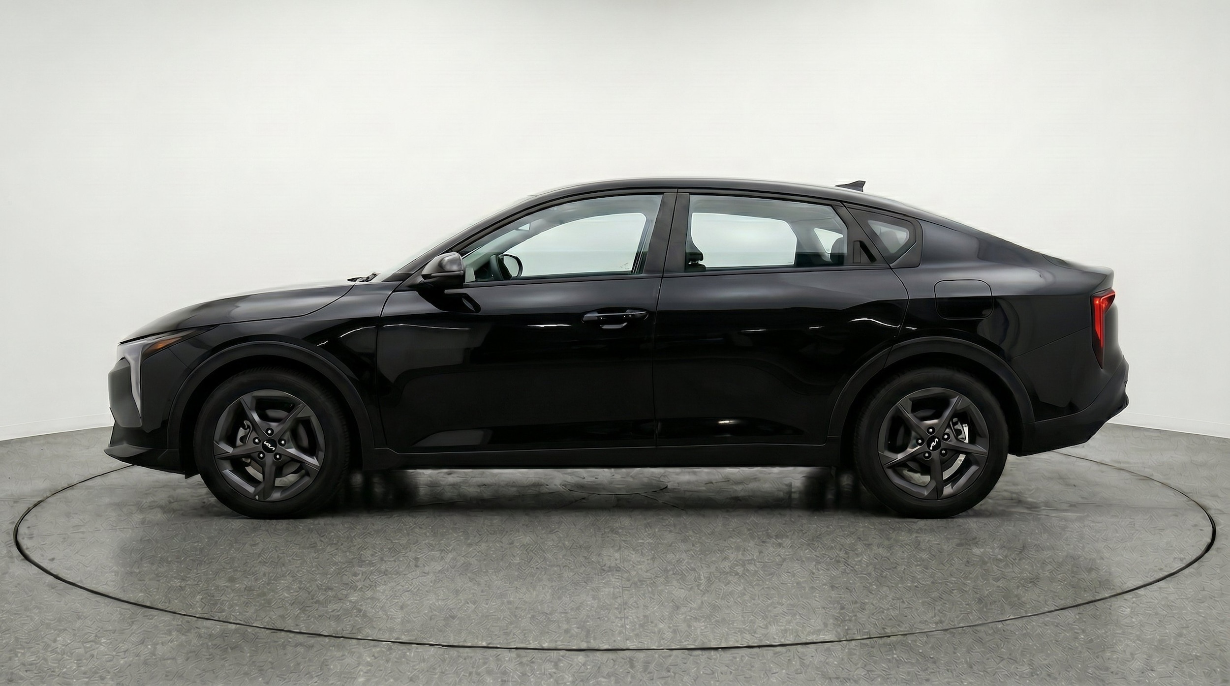 Thumbnail: 2025 Kia K4 - 5