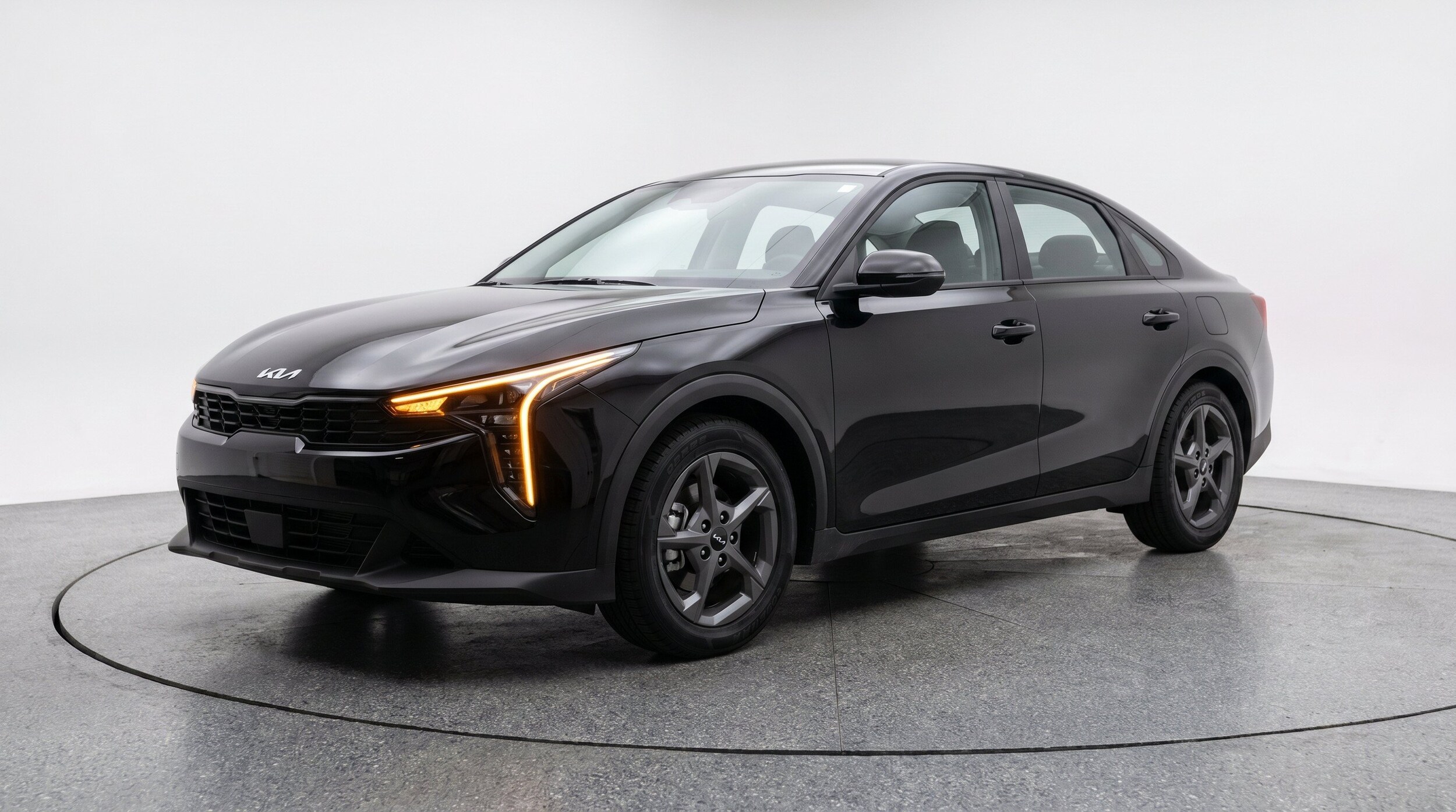 Thumbnail: 2025 Kia K4 - 3