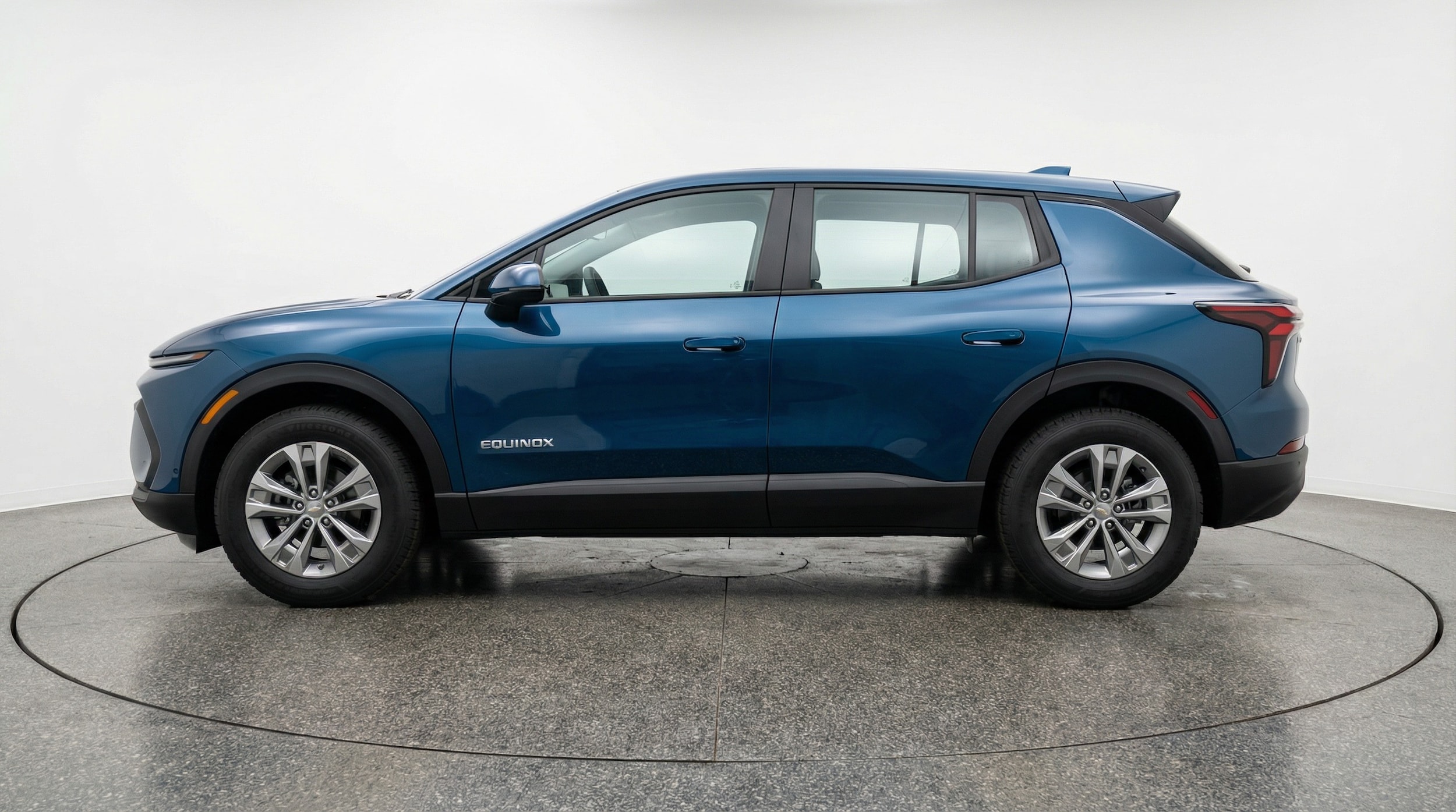 Thumbnail: 2025 Chevrolet Equinox - 4