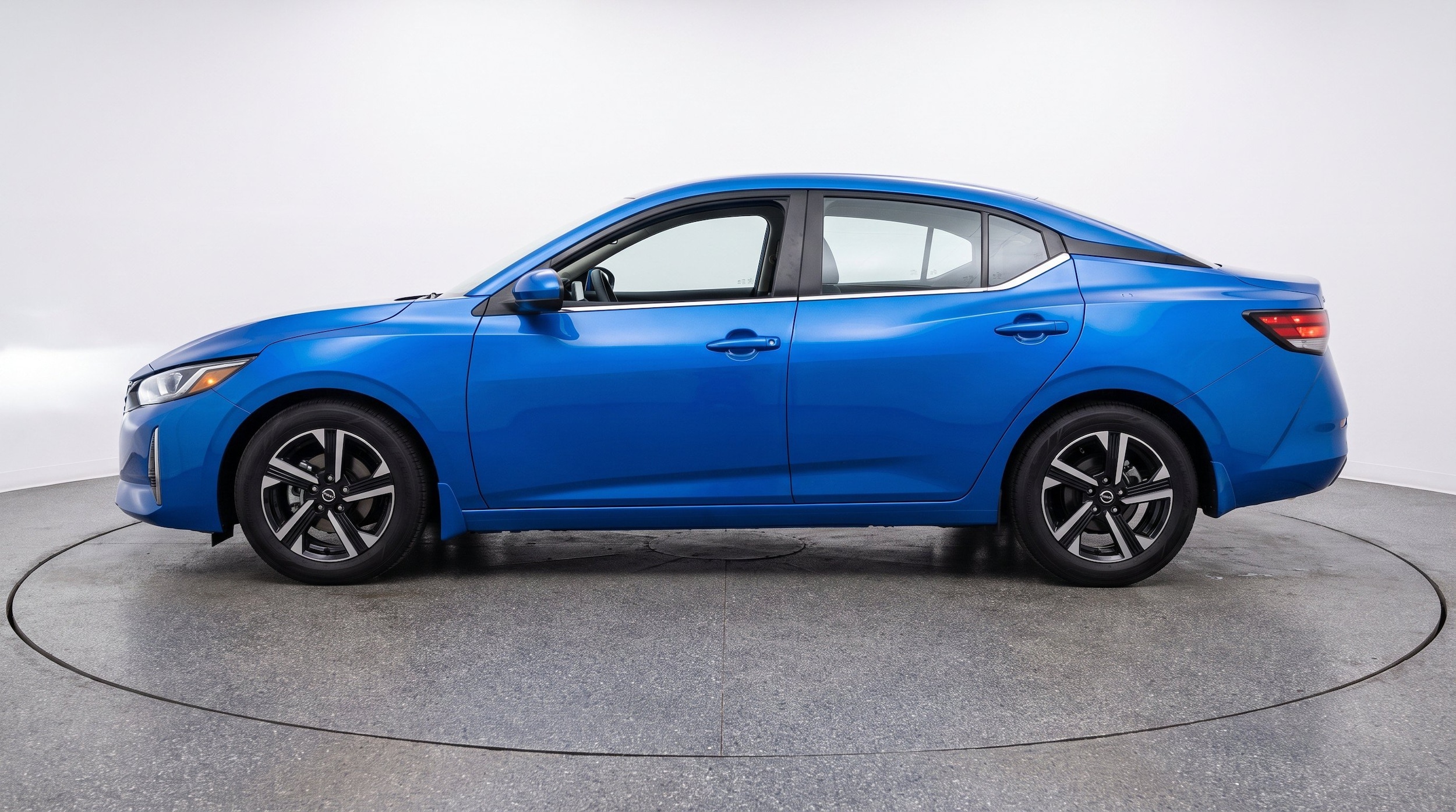 Thumbnail: 2025 Nissan Sentra - 5