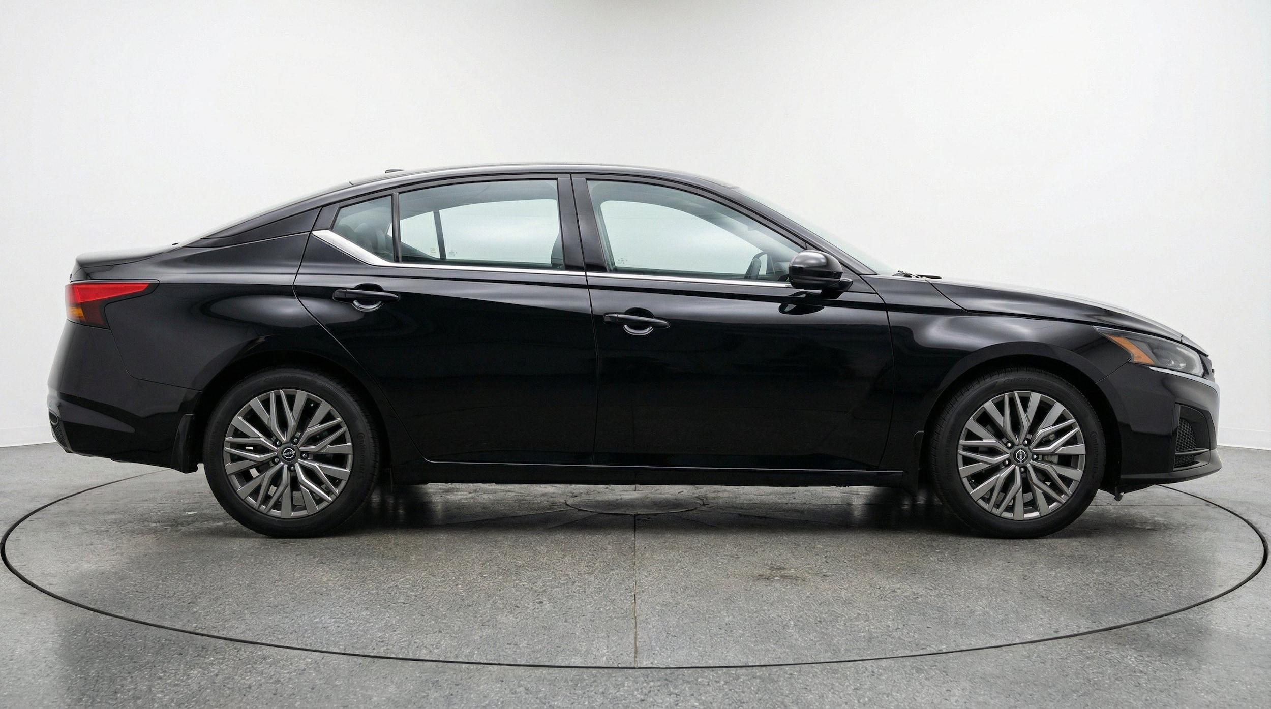 Thumbnail: 2025 Nissan Altima - 11