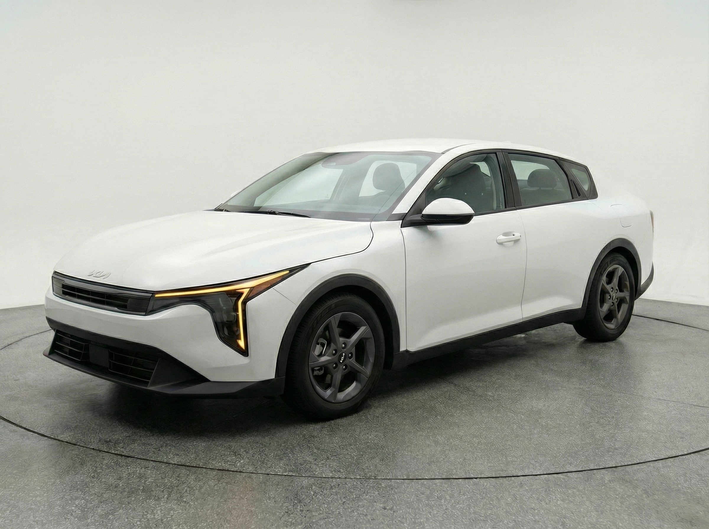 Thumbnail: 2025 Kia K4 - 3