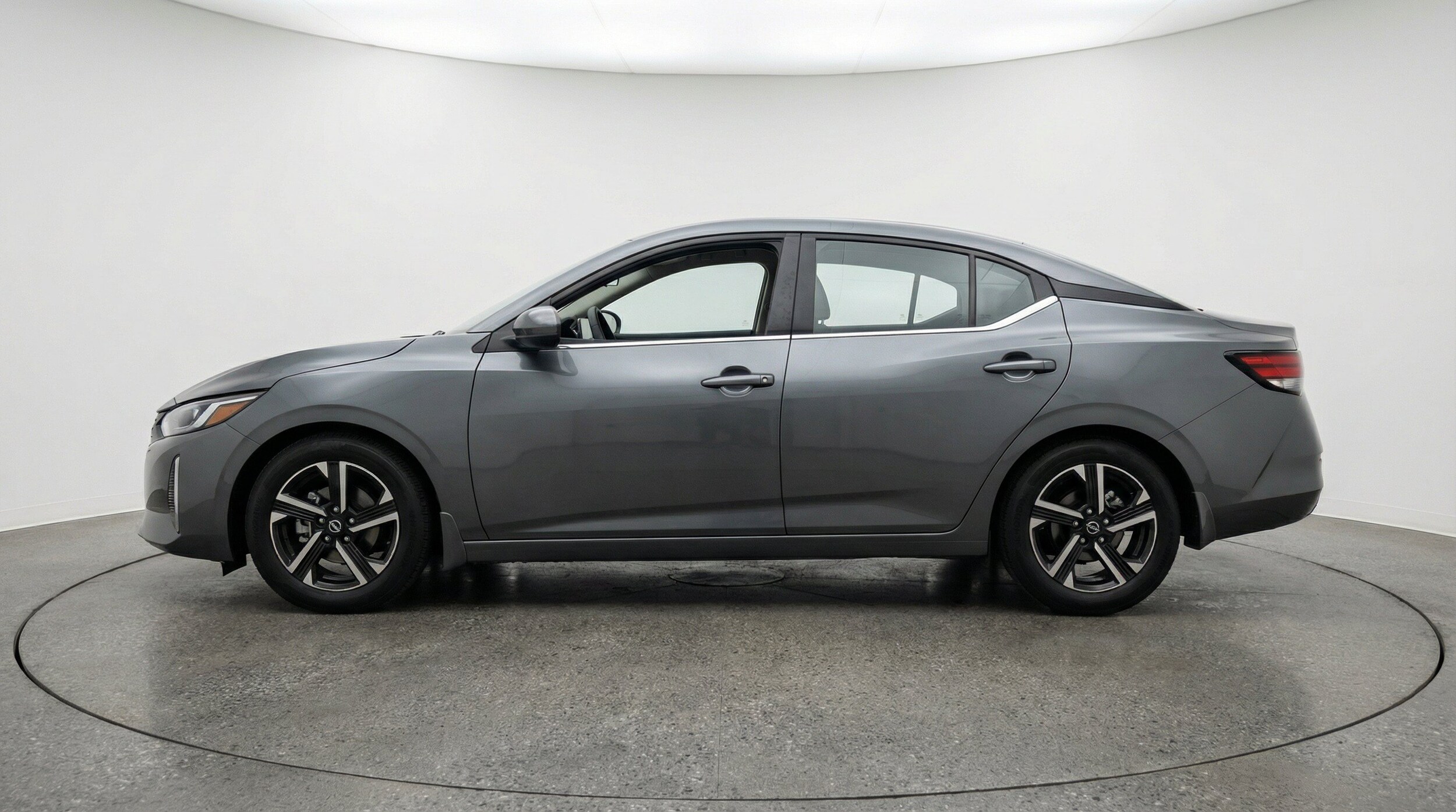 Thumbnail: 2025 Nissan Sentra - 5