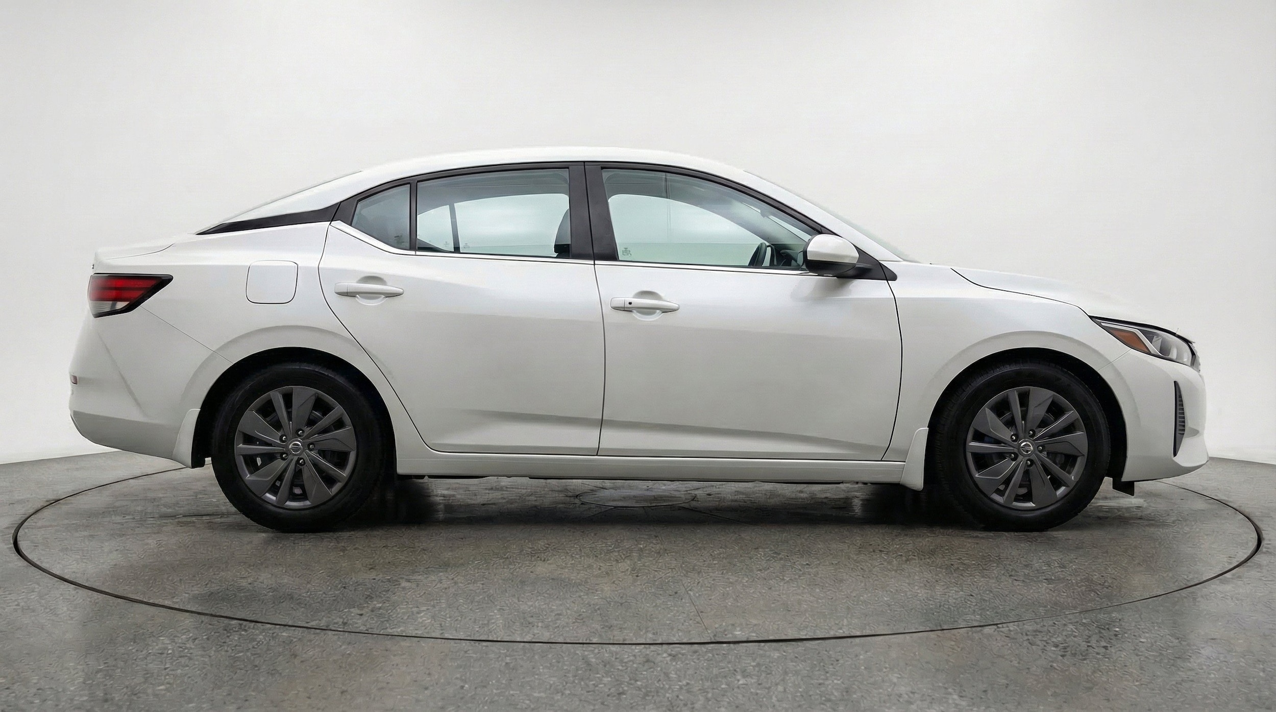 Thumbnail: 2025 Nissan Sentra - 11