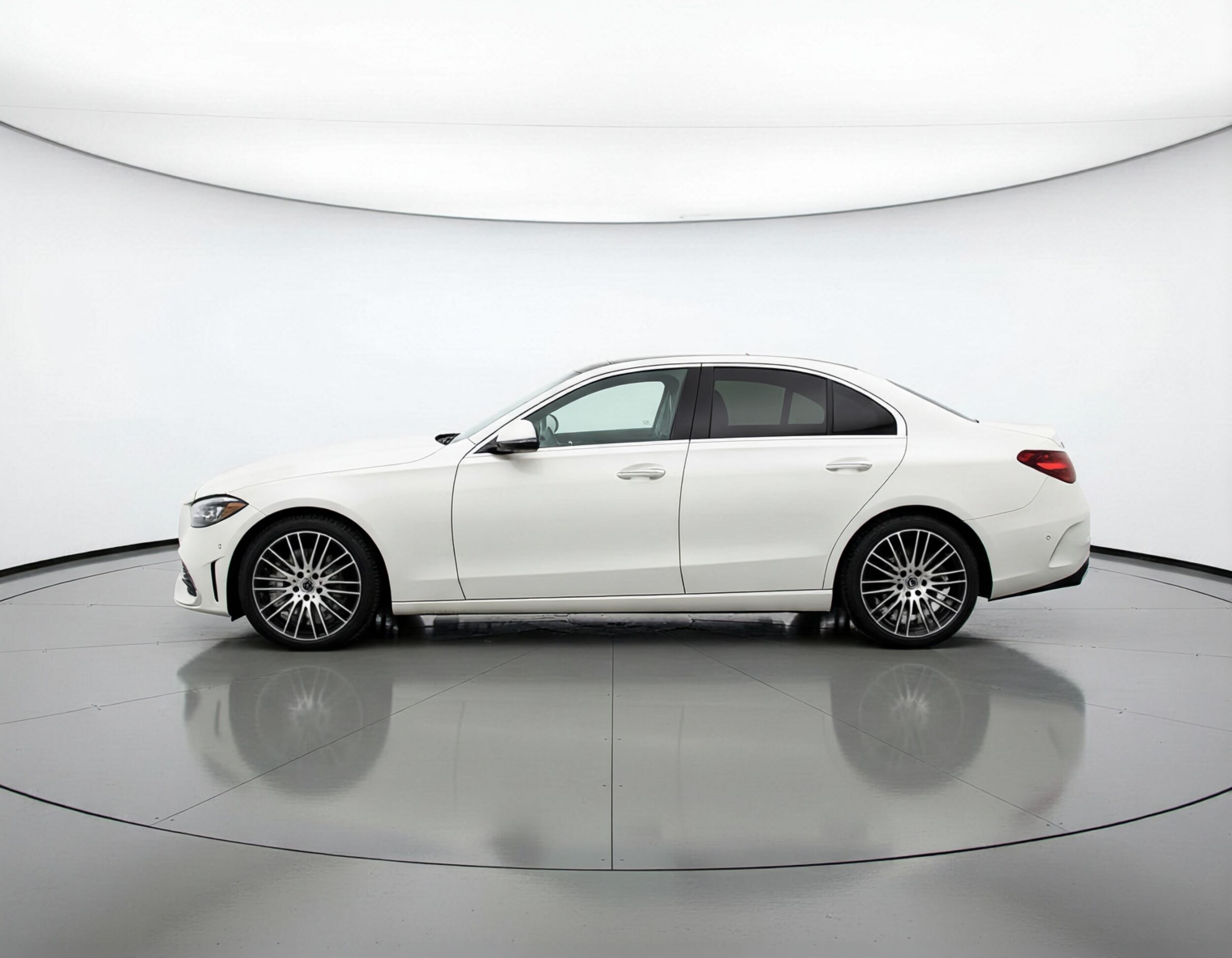 Thumbnail: 2024 Mercedes-Benz C-Class - 4