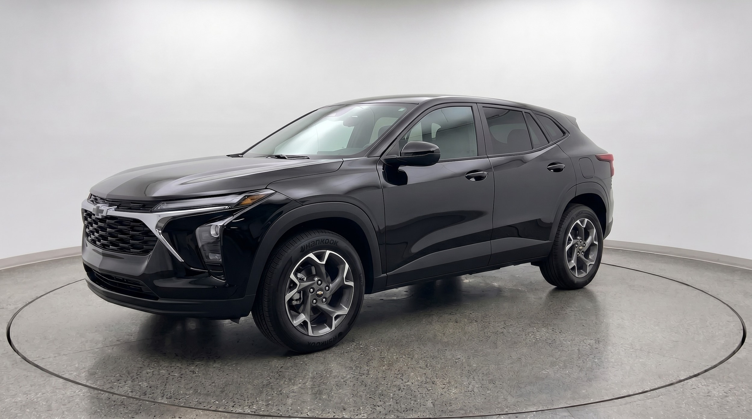 Thumbnail: 2025 Chevrolet Trax - 3