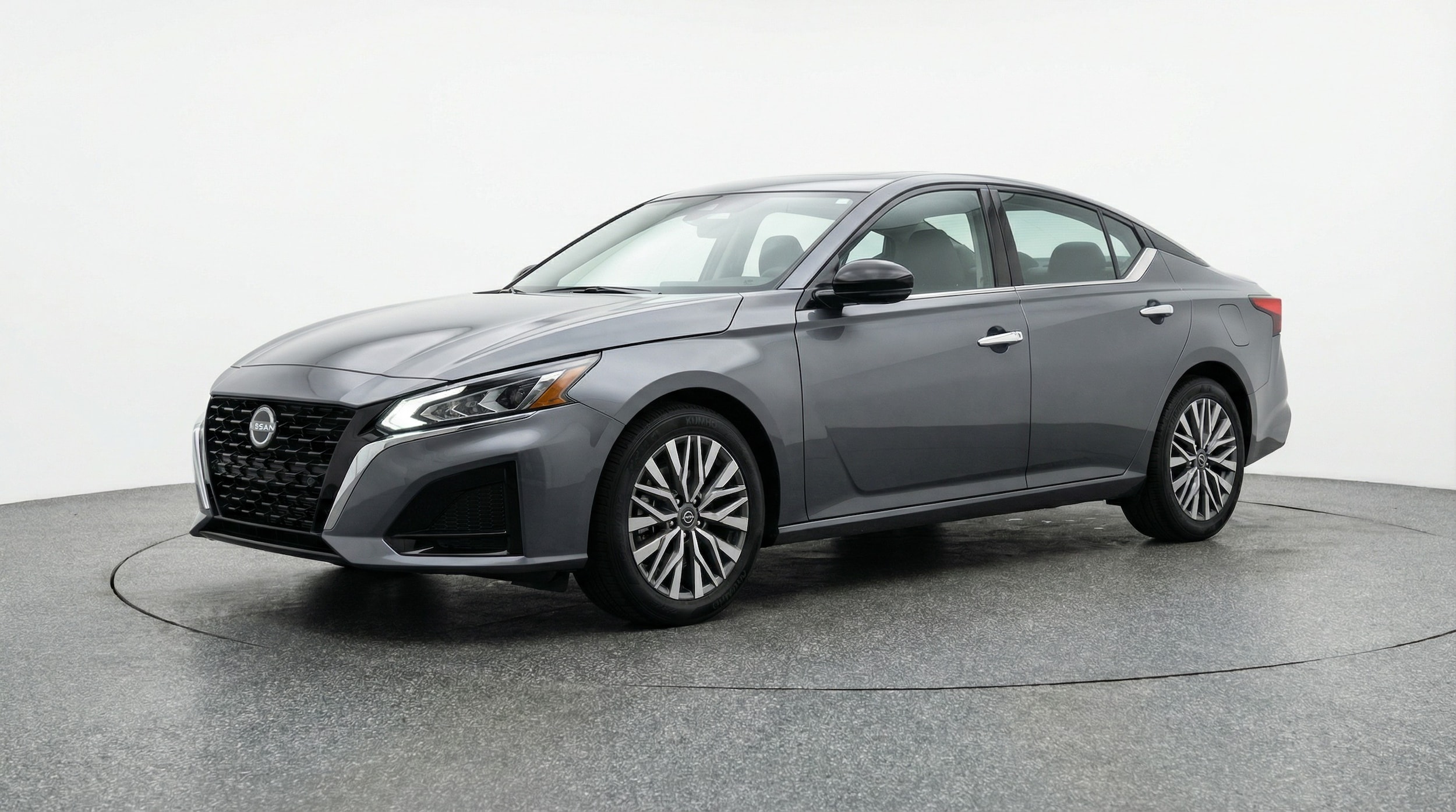 Thumbnail: 2025 Nissan Altima - 3