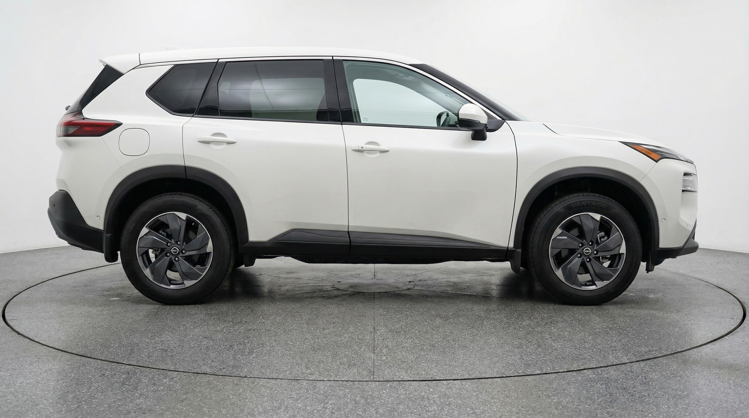 Thumbnail: 2025 Nissan Rogue - 8