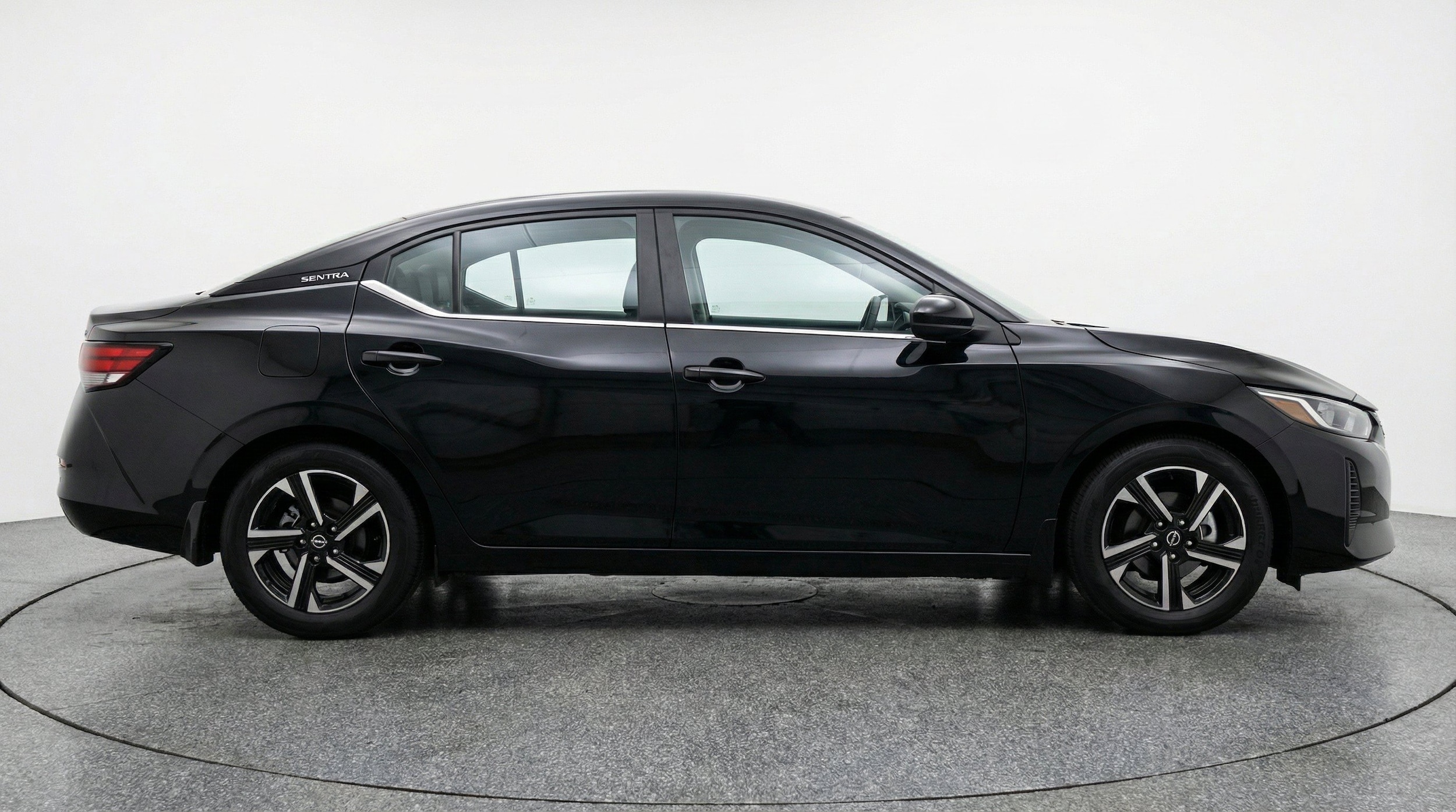 Thumbnail: 2025 Nissan Sentra - 11