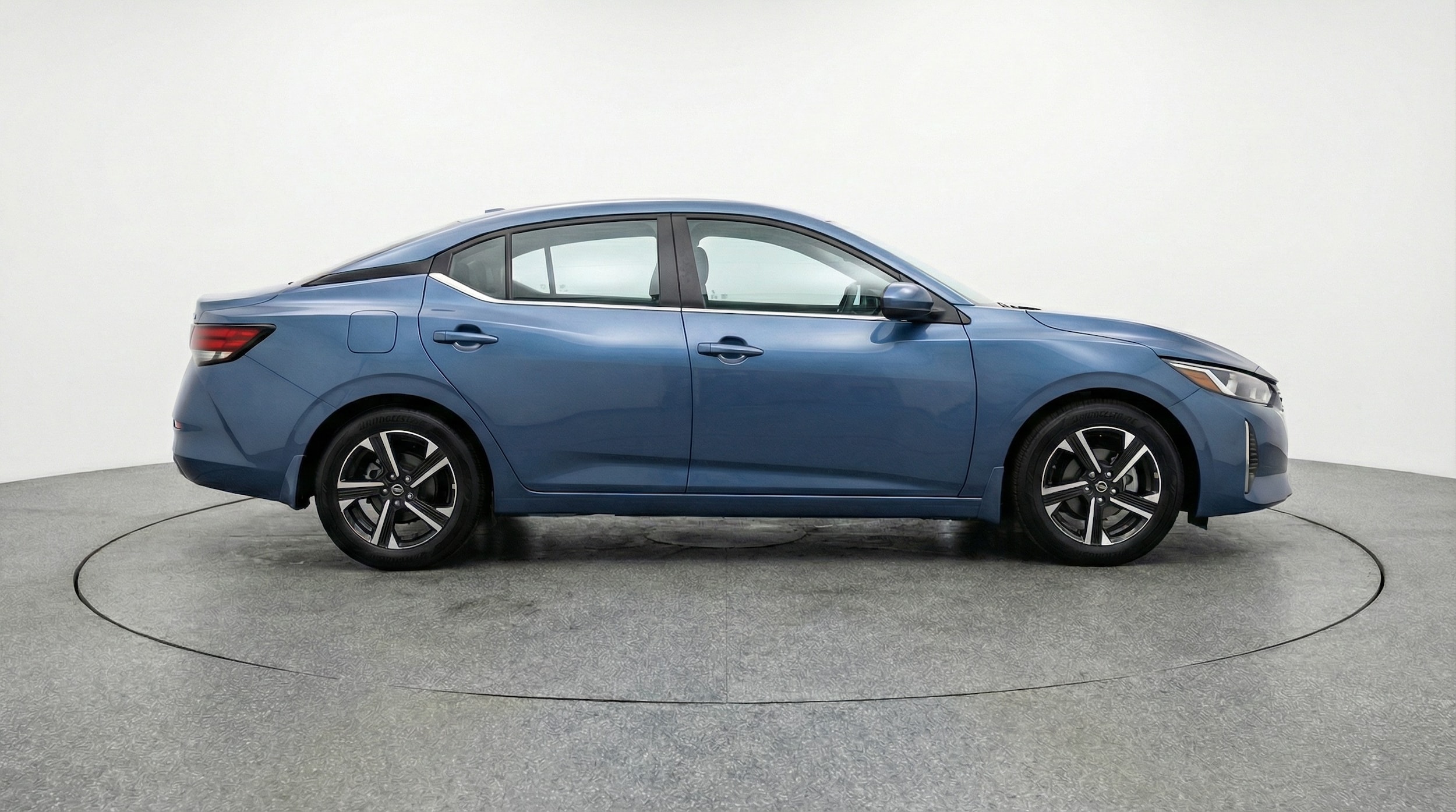Thumbnail: 2025 Nissan Sentra - 8