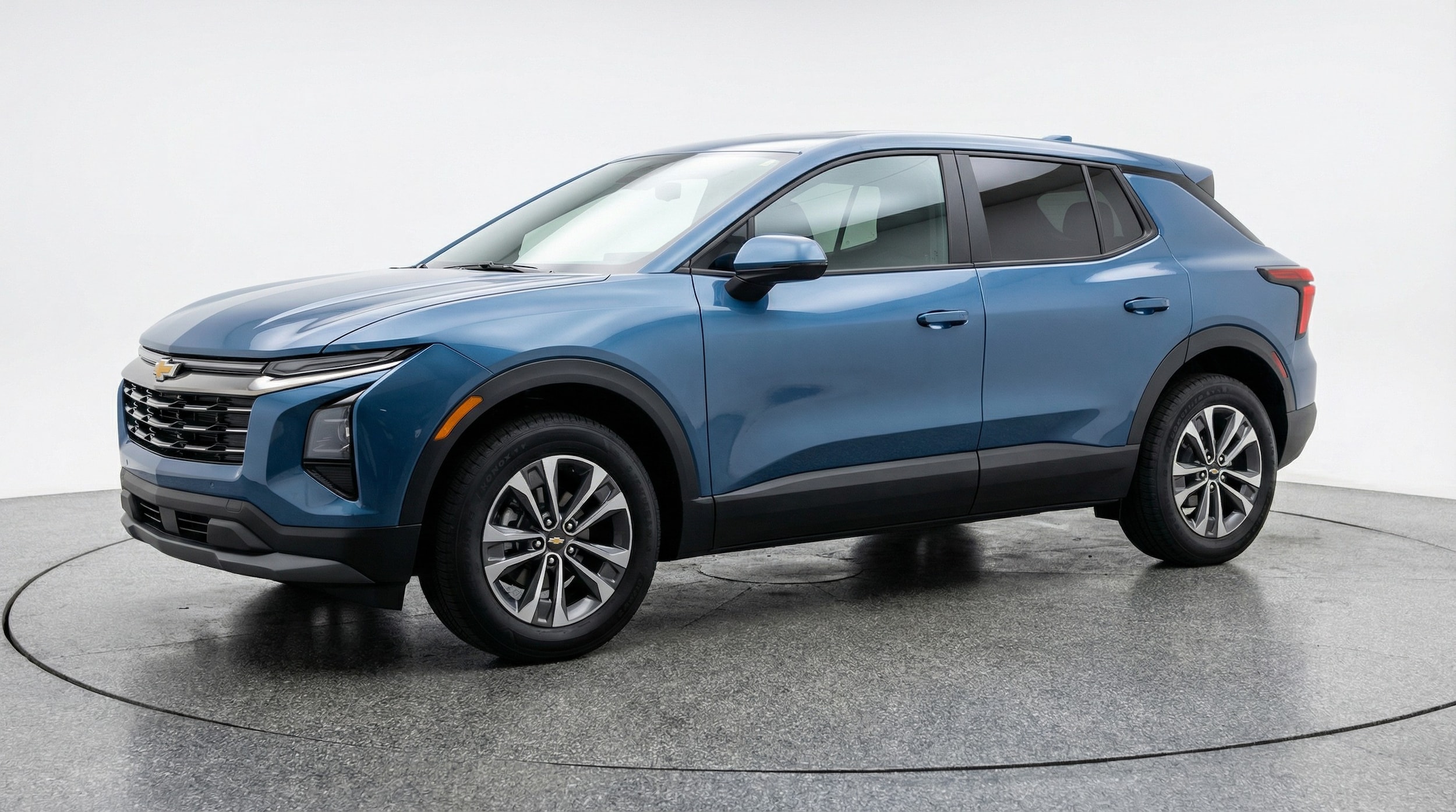 Thumbnail: 2025 Chevrolet Equinox - 3