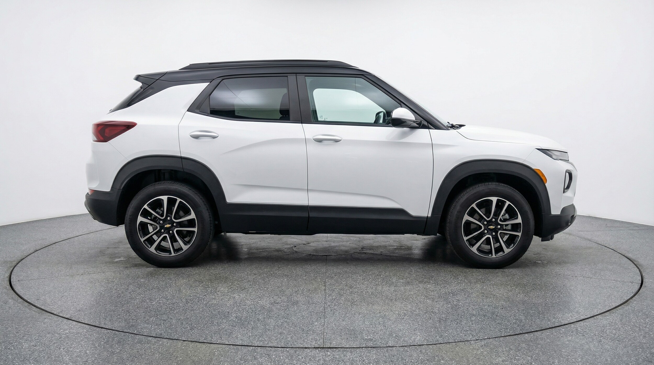 Thumbnail: 2025 Chevrolet TrailBlazer - 8