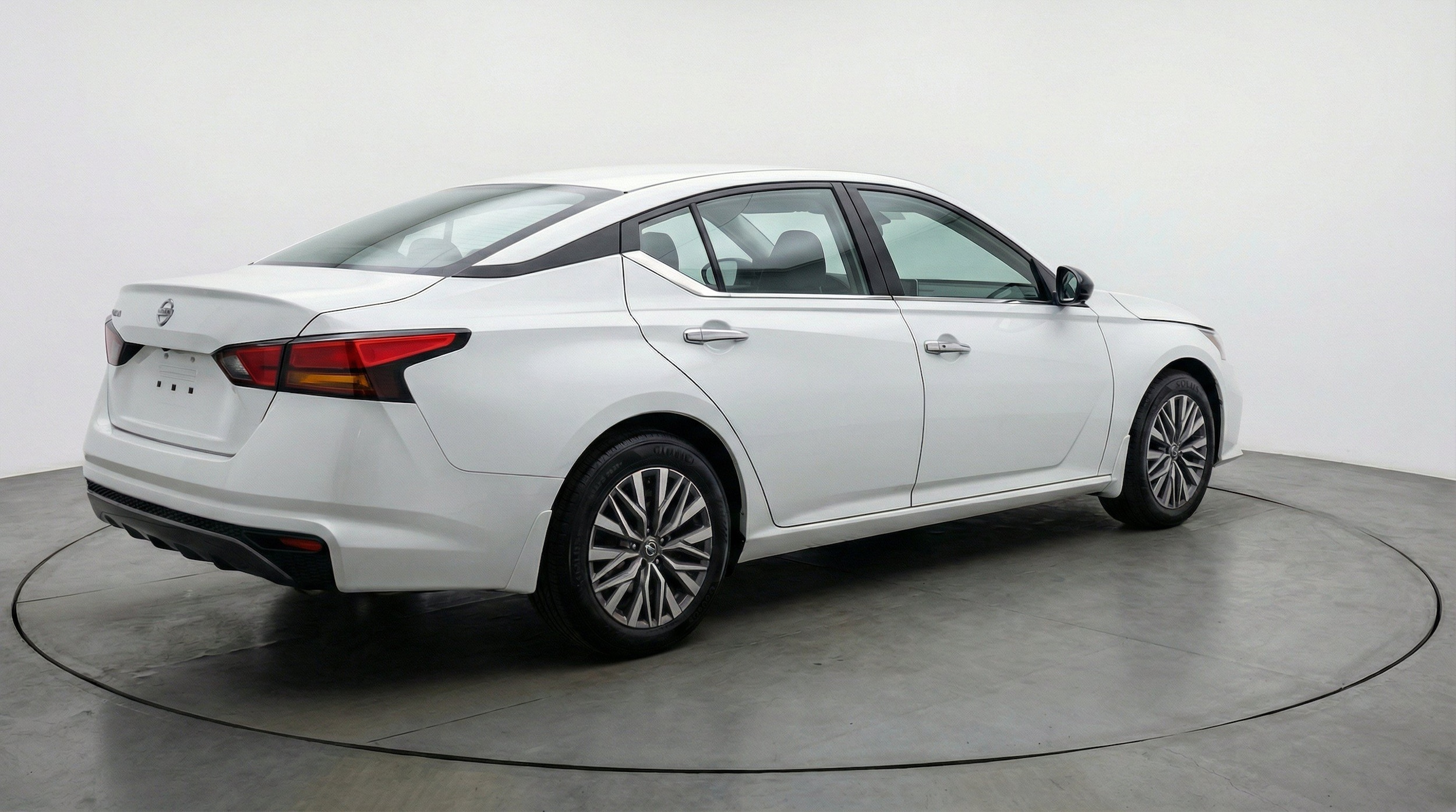 Thumbnail: 2025 Nissan Altima - 9