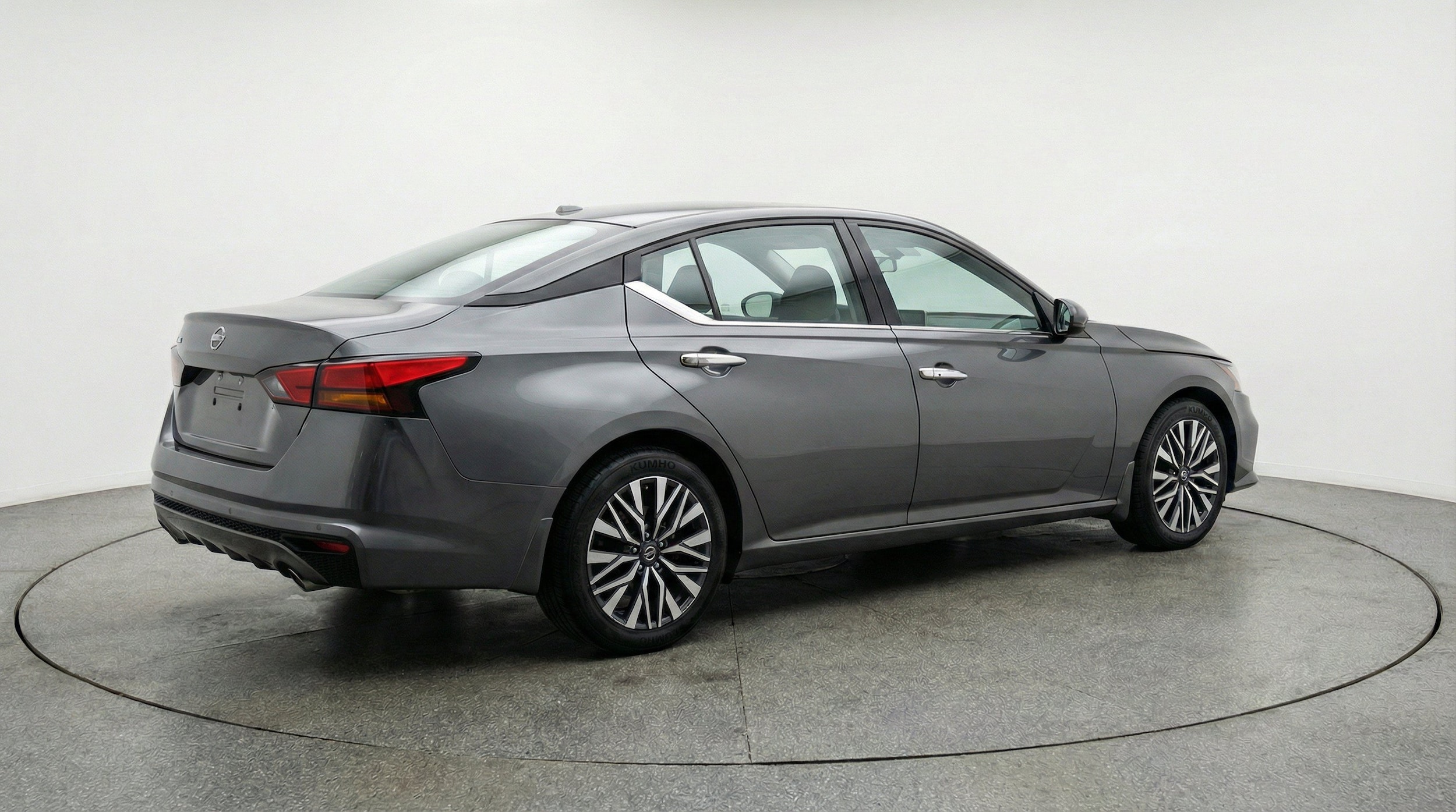 Thumbnail: 2025 Nissan Altima - 9