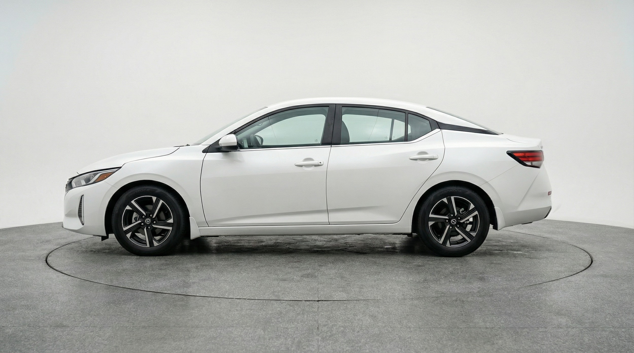 Thumbnail: 2025 Nissan Sentra - 4