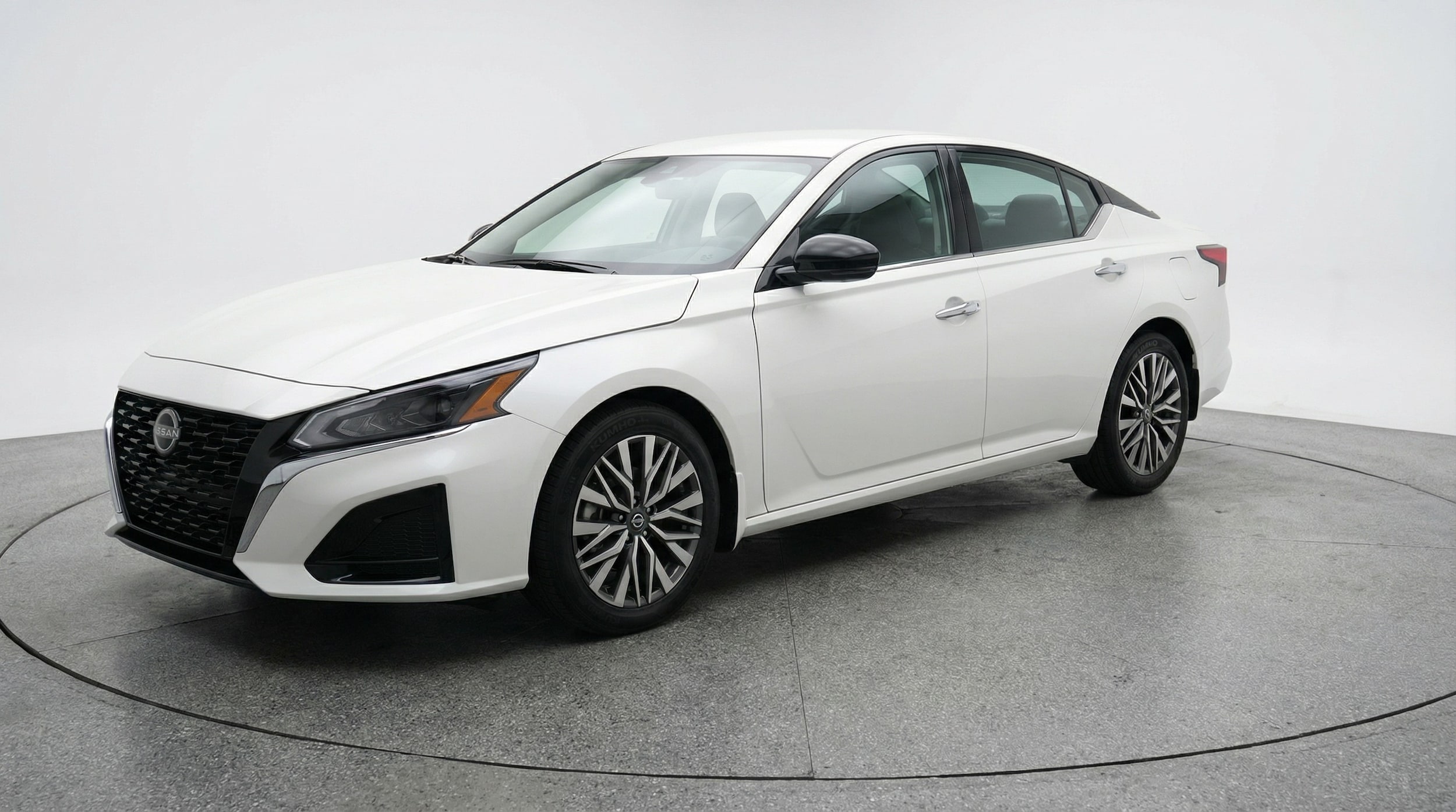 Thumbnail: 2025 Nissan Altima - 3