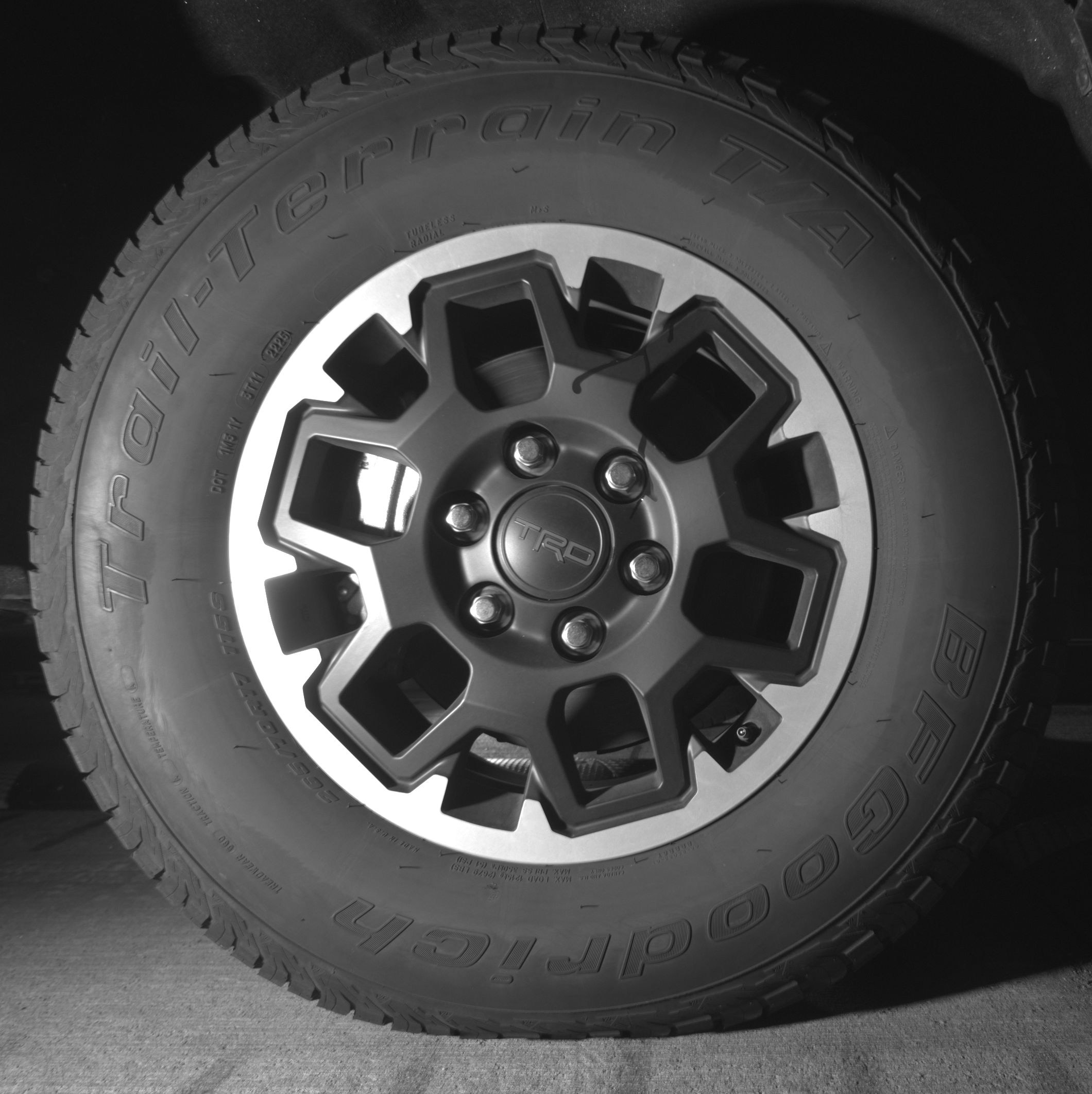 Thumbnail: 2025 Toyota Tacoma - 10